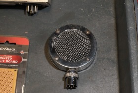 Seller says that the Rochelle Salt crystal in this is shot.  Don't care as I have a dynamic replacement.